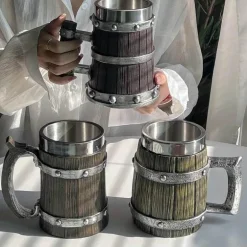 Holzbecher im Wikinger-Stil – Rustikales nordisches 3D-Trinkgeschirr