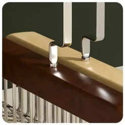 Holzbügel mit 8 Haken – Freistehender Organizer für Unterwäsche