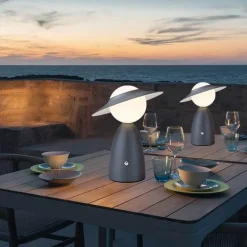 Hut-Tischlampe – Kreative Wohndekorbeleuchtung