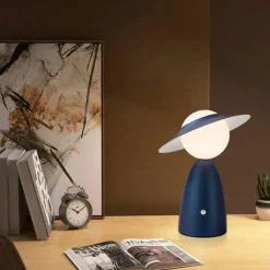Hut-Tischlampe – Kreative Wohndekorbeleuchtung