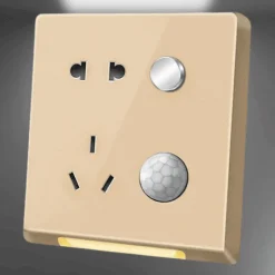 Infrarot-Sensor-Steckdose - Night Guardian Bewegungsmelderleuchte