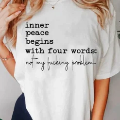 Inner Peace Beings mit vier Wörtern Lustiges T-Shirt