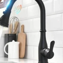 Intelligenter Küchenwasserhahn – Unterstützender Wasserhahn mit Touch-Steuerung