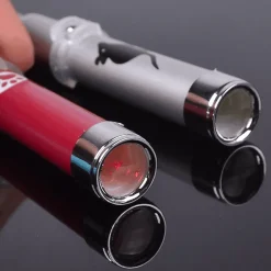 Interaktives LED-Katzen-Laserspielzeug für spannende Spielzeit mit Ihrem Haustier