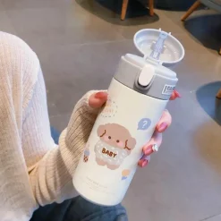 Isolierter Edelstahlbecher mit Strohhalm – süße Thermo-Wasserflasche