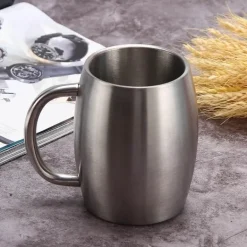 Isolierter Reisebecher aus Edelstahl – 420 ml Becher mit Deckel für das Homeoffice