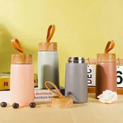 Isolierter Reisebecher aus Edelstahl – Hält Getränke heiß oder kalt