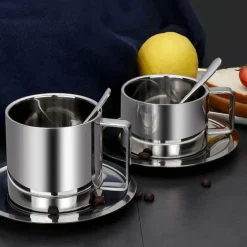 Isoliertes Kaffeetassen-Set aus Edelstahl mit Tablettlöffel