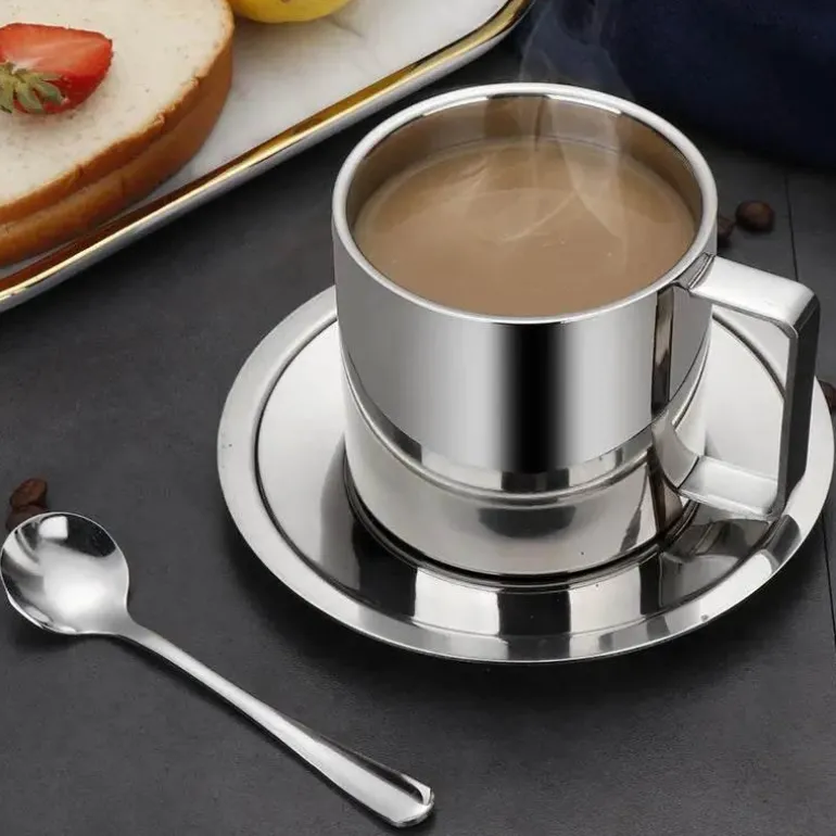 Isoliertes Kaffeetassen-Set aus Edelstahl mit Tablettlöffel