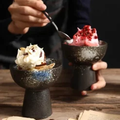 Ivana Dessertschale mit erhöhtem Rand – elegante Servierplatte für Süßigkeiten und Leckereien