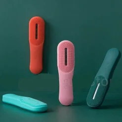 Japanese Exfoliating Facial Cleansing Brush - Colorful Skin Tool