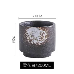 Japanische Kaffeetasse aus Keramik – Stilvolle persönliche Tasse