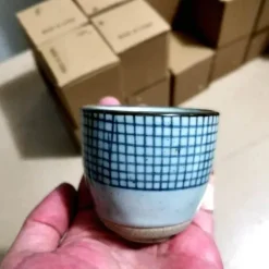 Japanische Kaffeetasse aus Porzellan – elegante Teetasse aus Keramik