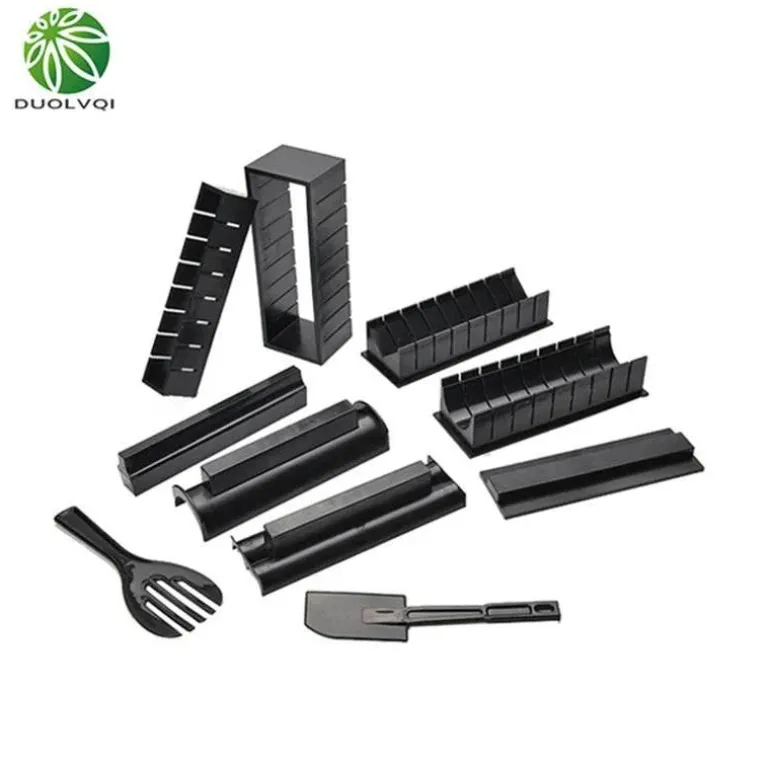 Japanisches Sushi-Maker-Set mit hochwertigen Reisformen und Werkzeugen