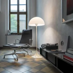 Jellyfish Floor Lamp - Elegant Home Lighting