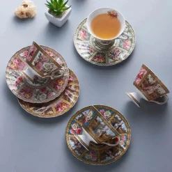 Kaffeetassen-Set aus rosafarbenem Bone China – elegantes Design mit hohem Fuß