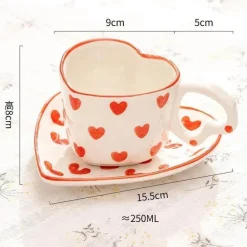 Kaffeetassen-Set mit Herzhenkel – handbemalte rosa Herzen, 250 ml