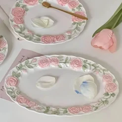Kaffeetassen-Set mit rosa Rosen – elegantes Trinkgeschirr mit Blumenmuster für Partys