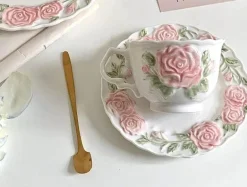 Kaffeetassen-Set mit rosa Rosen – elegantes Trinkgeschirr mit Blumenmuster für Partys