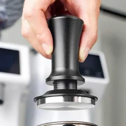 Kalibrierter Kaffeestampfer aus Edelstahl – 51 mm