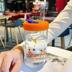 Kawaii Bubble Tea Cup - 550 ml süßes Trinkgeschirr mit Deckel und Strohhalm