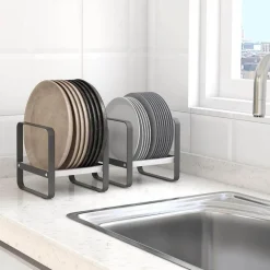 Küchengeschirr-Organizer-Regal – platzsparende Aufbewahrungslösung