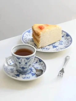 Keramik-Essset – Elegante blau-weiße Geschirrkollektion