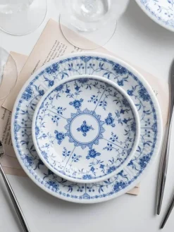 Keramik-Essset – Elegante blau-weiße Geschirrkollektion