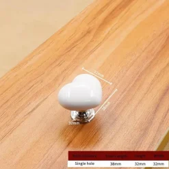 Keramik-Schrankgriff in Herzform – dekorativer Türknauf-Akzent