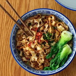 Keramik-Suppenschüssel - Blau-weiße Nudel- und Suppenschüssel