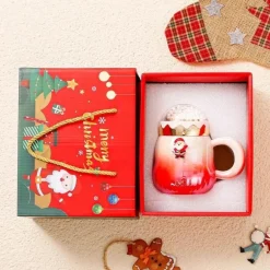 Keramiktasse mit Deckel und Weihnachtsmannmotiv – festliches Trinkgeschirr als Geschenk für fröhliche Momente