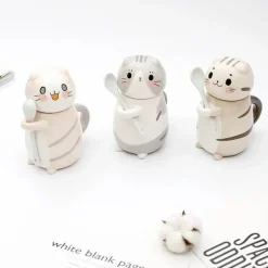 Keramiktasse mit Glückskatze und Löffel – süße Kaffeetasse