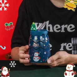 Keramiktasse mit Weihnachtsbaummotiv, mit Deckel und Strohhalm, festliches Weihnachtsgeschenk