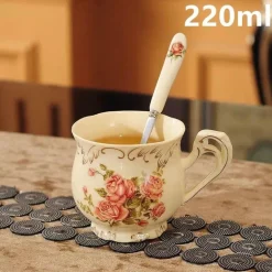 Keramik-Teeservice – Teekanne, Tassen, Untertassen, Löffel