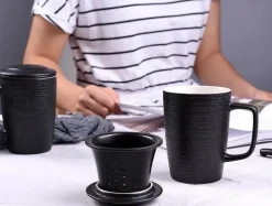 Keramik-Teetasse mit Deckel – perfekt zum Aufbrühen von Tee zu Hause