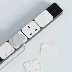 Kindersichere Steckdosenabdeckung - Schiebeverschluss-Sicherheitskappe