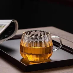 Kiriko-Flötenglas – Elegantes Trinkgeschirr für die Inneneinrichtung