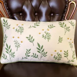 Kissenbezug aus Baumwolle mit Blattstickerei - Dekorative Kissenhülle