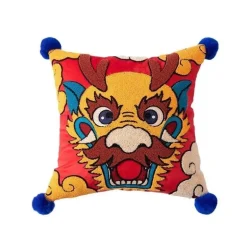 Kissenbezug „Drachenjahr“ 45 x 45 cm – bestickt mit Haarball-Dekor