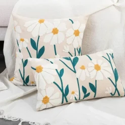 Kissenbezug mit botanischem Blumenmuster – Dekorativer Kissenbezug im Landhausstil