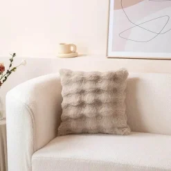 Kissenset aus Kaninchenfellimitat – weiche Dekokissen