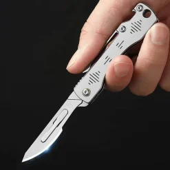 Klappbares Campingmesser - Outdoor-Werkzeug aus Edelstahl