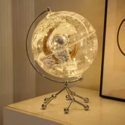 Klare Globus-Dekoration – Transparenter Akzent für Ihr Zuhause