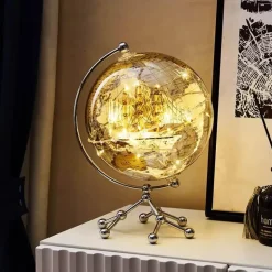 Klare Globus-Dekoration – Transparenter Akzent für Ihr Zuhause