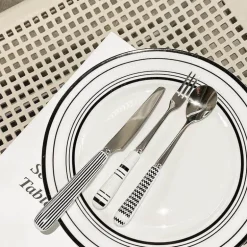 Klassisches Geschirrset – Elegante Geschirrkollektion