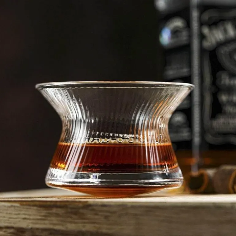 Kōmu geriffeltes Verkostungsglas – Elegantes Wein- und Cocktail-Trinkgeschirr