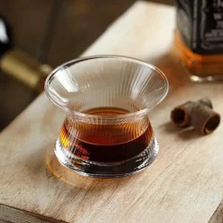 Kōmu geriffeltes Verkostungsglas – Elegantes Wein- und Cocktail-Trinkgeschirr