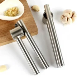 Knoblauchpresse aus Edelstahl – Multifunktionales Küchenwerkzeug zum mühelosen Zerdrücken und Zerkleinern