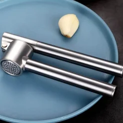 Knoblauchpresse aus Edelstahl – Multifunktionales Küchenwerkzeug zum mühelosen Zerdrücken und Zerkleinern