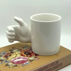 Künstlerische Tasse mit Handgriff – Kreative Kaffeetasse